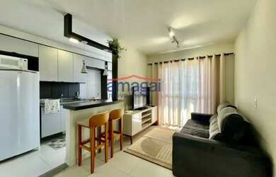 Imagem: O apartamento possui 2 Dormitórios, 1 Banheiro, 1 Vaga na garagem