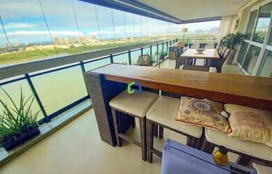 Imagem: O apartamento possui 4 Dormitórios, 5 Banheiros, 4 Vagas na