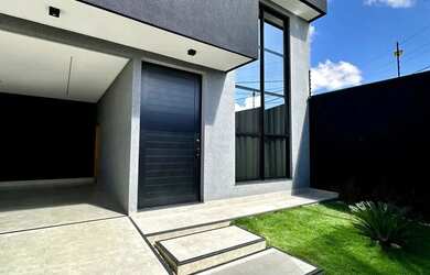 Imagem: A casa em condomínio possui 3 Dormitórios, 4 Banheiros, 2