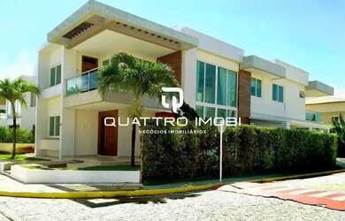 Imagem: A casa possui 4 Dormitórios, 4 Banheiros, 4 Vagas na garagem