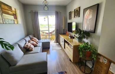 Imagem: O apartamento possui 2 Dormitórios, 1 Banheiro, 1 Vaga na garagem