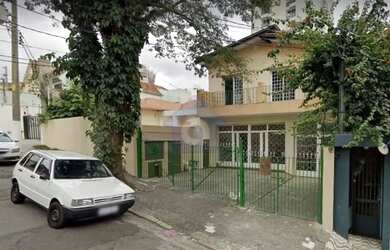 Imagem: O depósito possui 3 Vagas na garagem, 453m² de Área e está