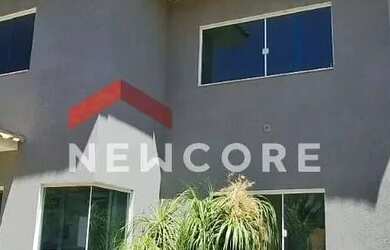 Imagem: A casa em condomínio possui 4 Dormitórios, 4 Banheiros, 4