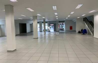 Imagem: O depósito possui 880m² de Área e está localizado em Penha