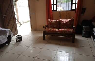 Imagem: A casa possui 1 Dormitório, 1 Banheiro e está localizado