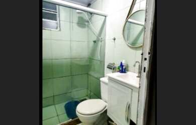 Imagem: A casa possui 2 Dormitórios, 1 Banheiro, 1 Vaga na garagem