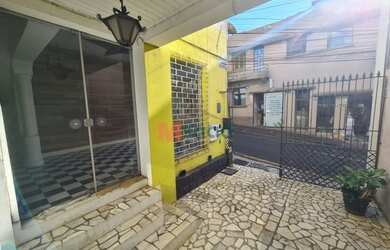 Imagem: O depósito possui 105m² de Área e está localizado em Centro