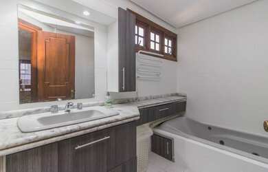 Imagem 12: Cobertura em Mont Serrat. Churrasqueira, 228m² de Área, 3 Vagas na garageme3...