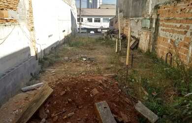 Imagem: O terreno possui 125m² de Área e está localizado em Parque