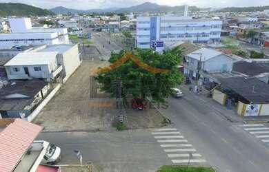 Imagem: O terreno possui 574m² de Área e está localizado em Cidade