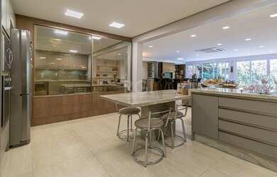 Imagem 3: Casa Em Condomínio de 4 suítes à venda no bairro Três Figueiras