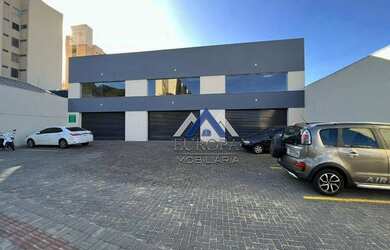 Imagem: O depósito possui 5 Vagas na garagem, 400m² de Área, Imóvel