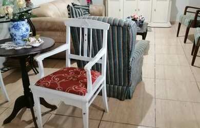 Imagem: A casa possui 5 Dormitórios, 2 Banheiros, 220m² de Área e