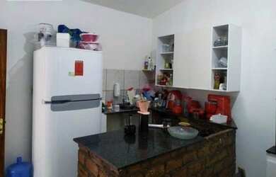 Imagem: A casa possui 2 Dormitórios, 1 Banheiro e está localizado