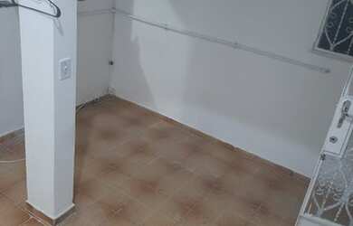 Imagem: A casa possui 2 Dormitórios, 1 Banheiro, 35m² de Área e