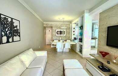 Imagem: O apartamento possui 4 Dormitórios, 3 Banheiros, 2 Vagas na