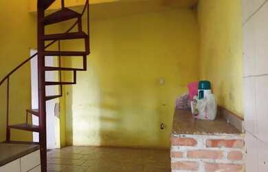 Imagem: A casa possui 2 Dormitórios, 1 Banheiro, 5 Vagas na garagem