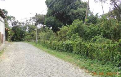 Imagem: O terreno possui 8.000m² de Área e está localizado em Cascatinha