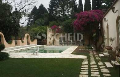 Imagem: A casa em condomínio possui 4 Dormitórios, 5 Banheiros, 5