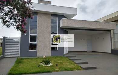 Imagem: A casa em condomínio à venda possui 3 Dormitórios, 3 Banheiros