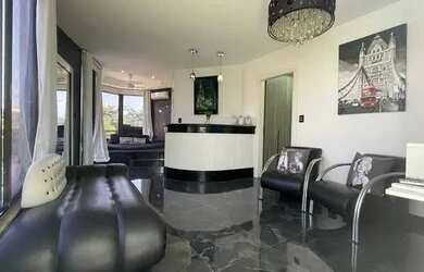 Imagem: O apartamento na cobertura possui 5 Dormitórios, 5 Banheiros