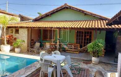 Imagem: A casa possui 2 Dormitórios, 2 Banheiros, 2 Vagas na garagem