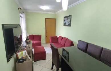 Imagem: O apartamento possui 2 Dormitórios, 1 Banheiro, 1 Vaga na garagem