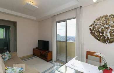 Imagem: O apartamento possui 2 Dormitórios, 1 Banheiro, 2 Vagas na