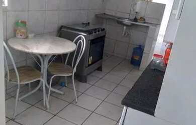 Imagem: A casa possui 2 Dormitórios, 1 Banheiro e está localizado