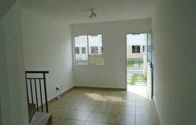 Imagem: A casa em condomínio possui 2 Dormitórios, 1 Banheiro, 1 Vaga