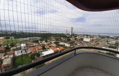 Imagem: A casa possui 3 Dormitórios, 2 Banheiros, 1 Vaga na garagem