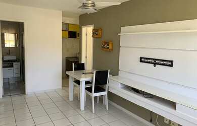 Imagem: O apartamento possui 3 Dormitórios, 1 Banheiro, 1 Vaga na garagem