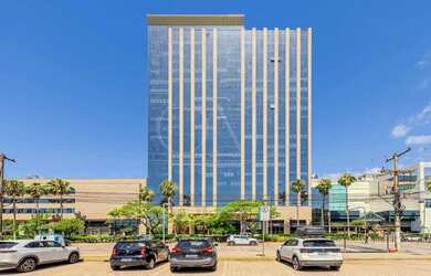 Imagem: O depósito possui 2 Vagas na garagem, 80m² de Área e está