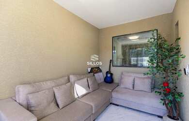 Imagem 2: Sobrado à venda com 3 quartos no Sítio Cercado em Curitiba