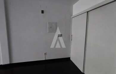 Imagem 6: Sala de loja Composta por 01 sala, mezanino e 02 lavabos sendo 01 para...