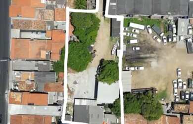 Imagem: O terreno possui 1.777m² de Área e está localizado em Siqueira