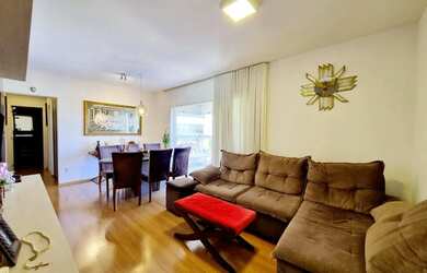 Imagem: O apartamento possui 3 Dormitórios, 2 Banheiros, 2 Vagas na