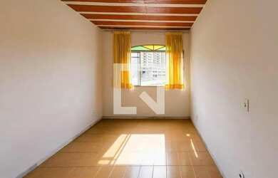 Imagem: O apartamento possui 3 Dormitórios, 2 Banheiros, 75m² de Área