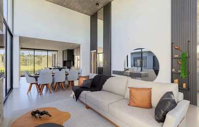 Imagem 8: Casa de condominio com concreto aparente