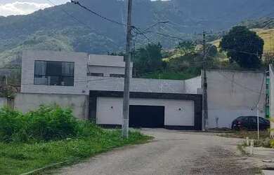 Imagem: O terreno possui 160m² de Área e está localizado em Campo