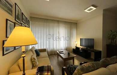 Imagem: A casa possui 3 Dormitórios, 2 Banheiros, 3 Vagas na garagem