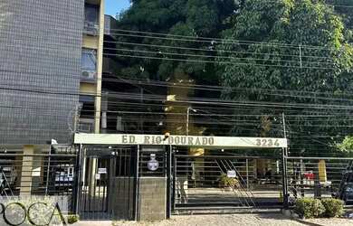 Imagem: O apartamento possui 4 Dormitórios, 3 Banheiros, 2 Vagas na