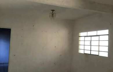 Imagem: A casa possui 2 Dormitórios, 2 Banheiros e 90m² de Área e