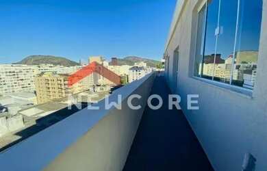 Imagem: O apartamento na cobertura possui 3 Dormitórios, 2 Banheiros