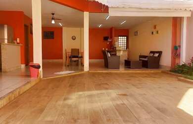 Imagem 3: Casa alto padrão. Piscina, Churrasqueira, VarandaeÁrea de serviço