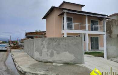 Imagem: A casa possui 2 Dormitórios, 2 Banheiros, 1 Vaga na garagem