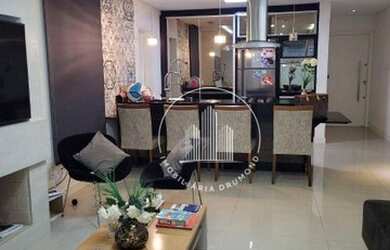 Imagem: A casa em condomínio possui 3 Dormitórios, 2 Banheiros, 4