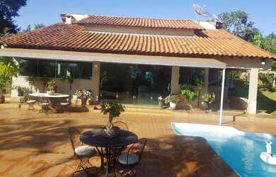 Imagem: A fazenda possui 1.780m² de Área e está localizado em Centro