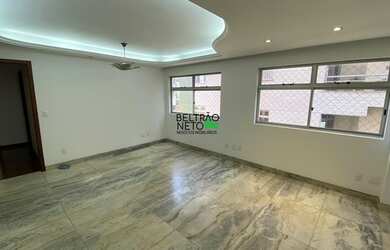 Imagem: O apartamento possui 4 Dormitórios, 2 Banheiros, 2 Vagas na