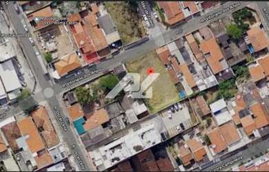 Imagem: O terreno possui 675m² de Área e está localizado em Vila